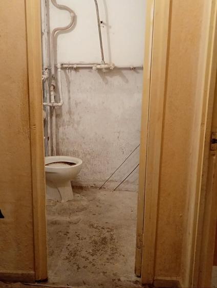 Apartament de vanzare - Turnu Magurele, cartier Catanga bloc H5,et 2 - 1