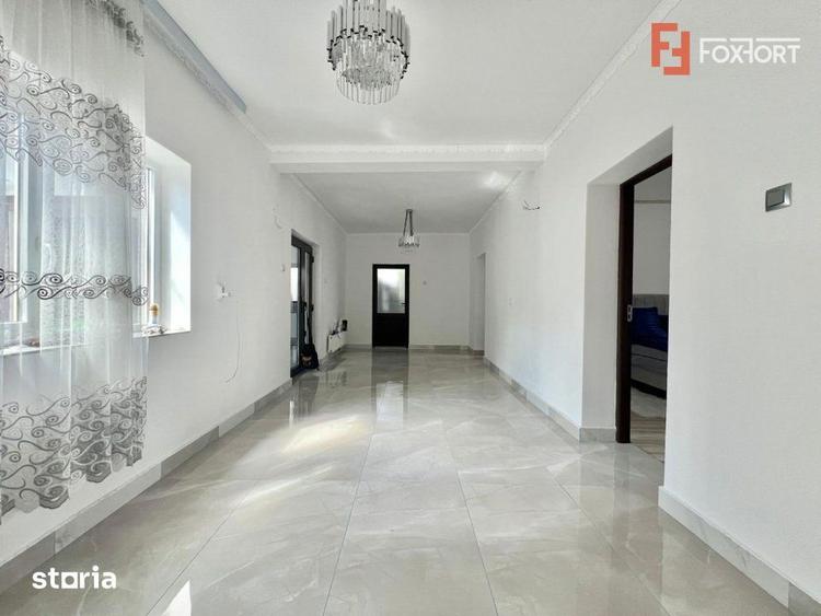 Casa Individuala de vanzare cu 3 camere si teren de 486 mp, zona Plopi - 9