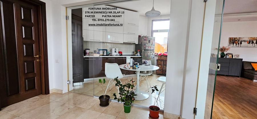 Vila P+E, proiect modern, zona 1 Mai - 2