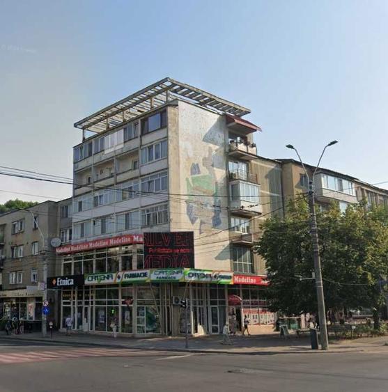 de vanzare apartament situat in centru nou Baia Mare (intersectia bulevardelor Unirii cu Regele Mihai I) - 1