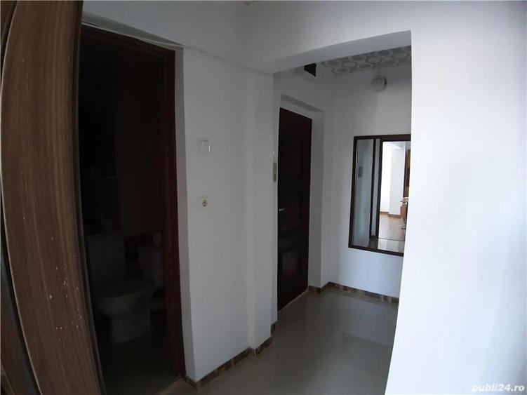 Garsoniera spatioasa, etaj intermediar, renovata elegant, balcon,  zona Narcisa - 5