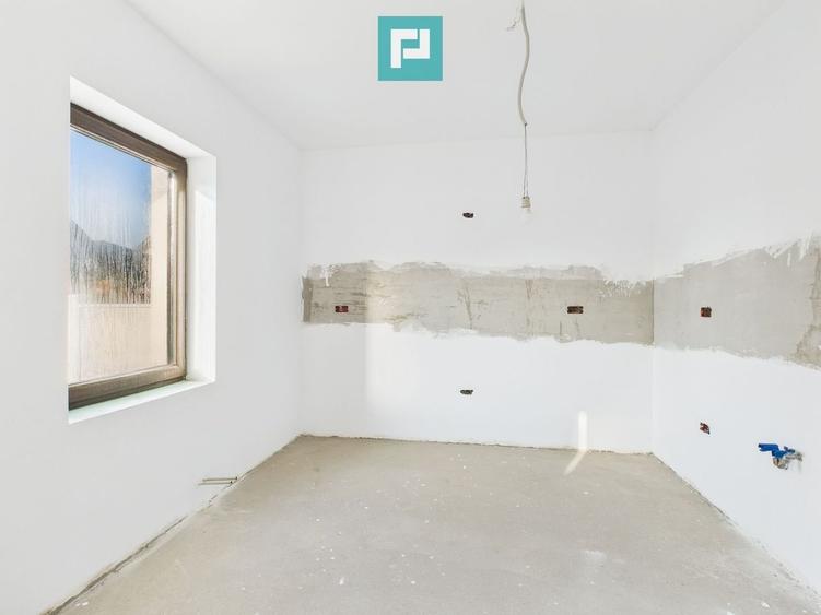 Casa cu 5 camere in Livada - 28