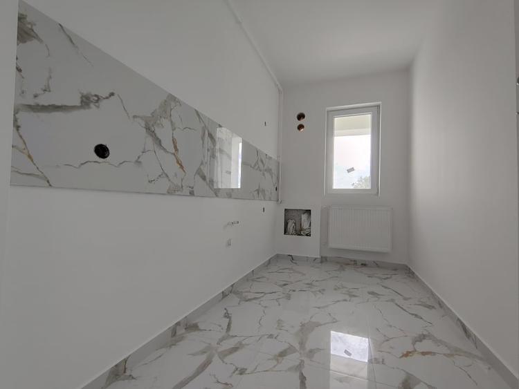 Garsoniere decomandata /parc/ scoala Petru Rares - 2