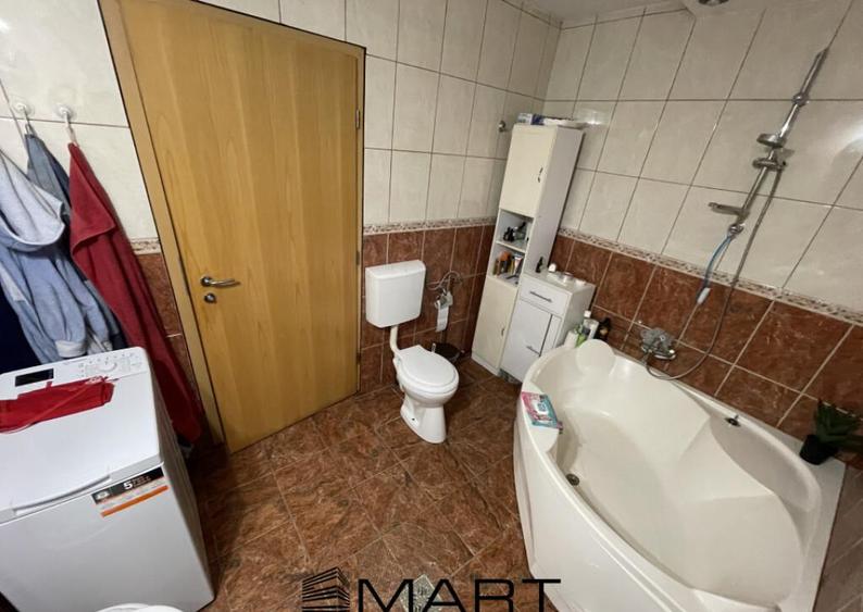 Casa cu doua apartamente si curte zona Turnisor - 8