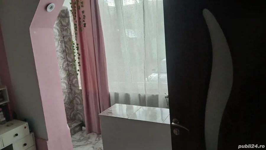 vand apartament cu doua camere pe strada Independen?ei - 7