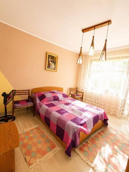 Apartament cu 4 camere decomandat, mobilat în City Park Mall