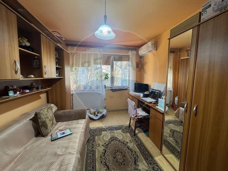 Apartament cu 3 camere de vânzare în zona Brazda lui Novac - 7