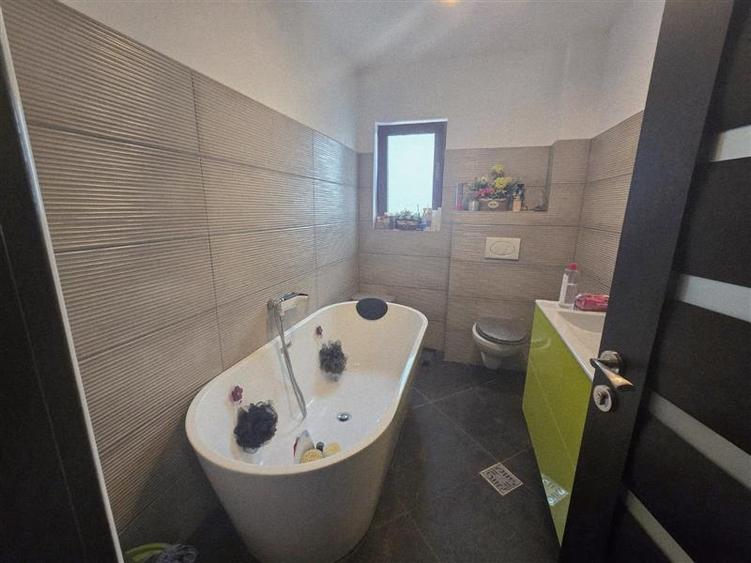 Apartament 2 camere  de vanzare  Rediu, - 7