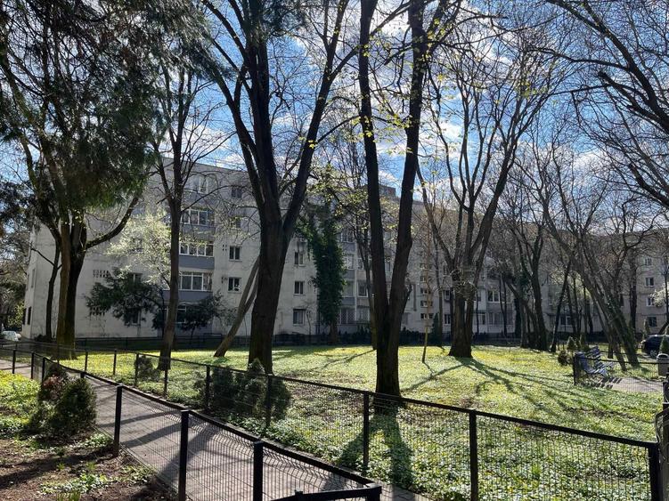 VAND Apartament 3 Camere Etaj 1/4 Zona Piata Covasna, 5 min Metrou C-tin Brancoveanu - 8