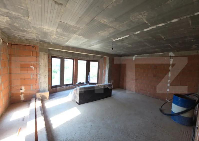 Teren 10 ari cu casa la ro?u 240 mp cu plus garajValea - 3