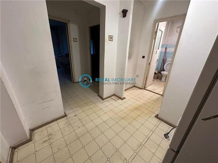 Royal Imobiliare - Vanzare apartament 2 camere zona Republicii - 7