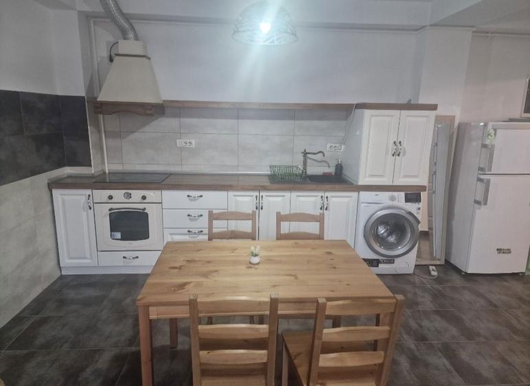 Inchiriez apartament 2 camere - 1