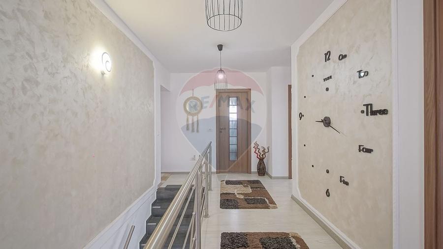 Comision zero, casa individuala + cabana A frame in Bod, la intrare - 21