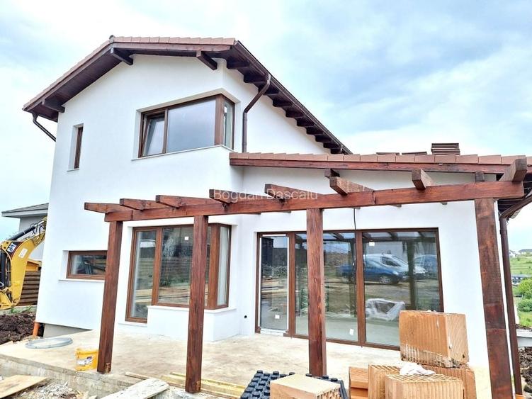 Case individuale, strada noua, 410-610 mp teren, 4-5 camere, Dezmir