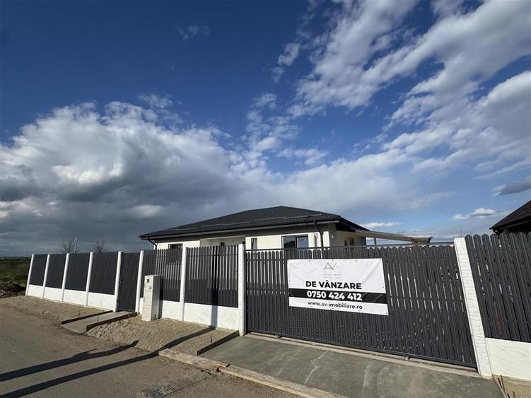 DE VANZARE CASA PARTER DOMNESTI FOISORULUI LA CHEIE - 1