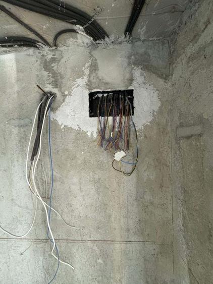 Vand sau schimb casa cu apartament - 6