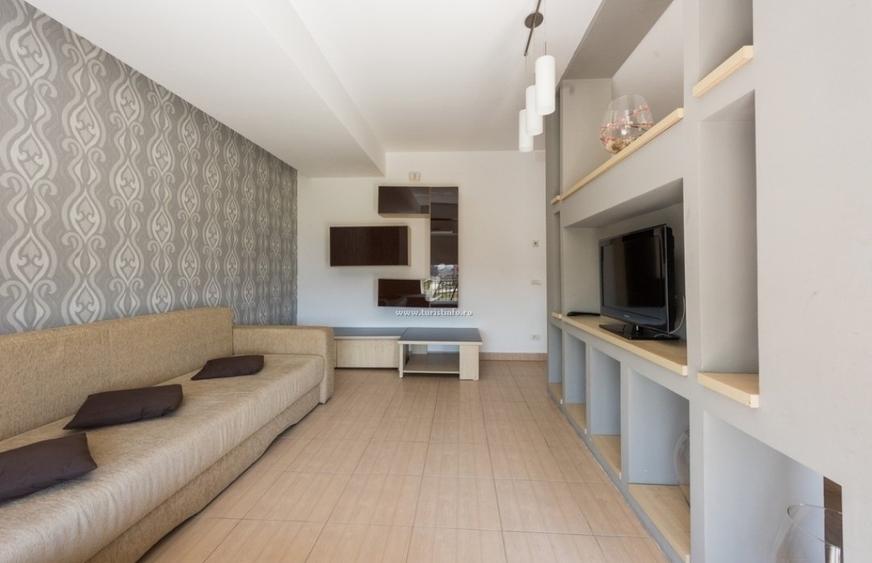 Inchiriere Apartament 2 camere spatios pe malul marii - 8