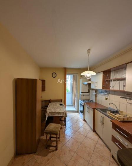 Apartament cu o camera spre inchiriere Apartament cu o camera spre inchiriere