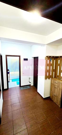 Apartament cu 3 camere decomandat în Berceni