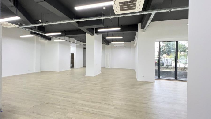 Vand spatiu comercial 270 mp, open space, vitrina mare, Iuliu Maniu - 5