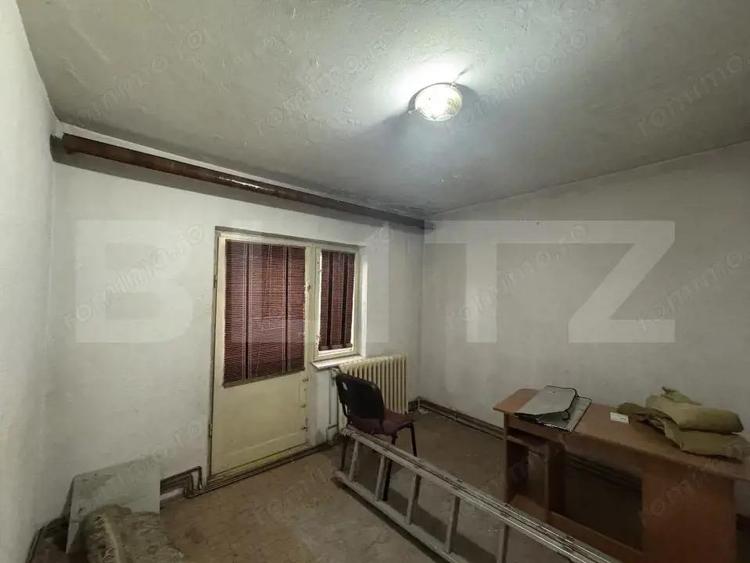 Apartamnet cu 2 camere, decomandat, zona Piata Mare - 1