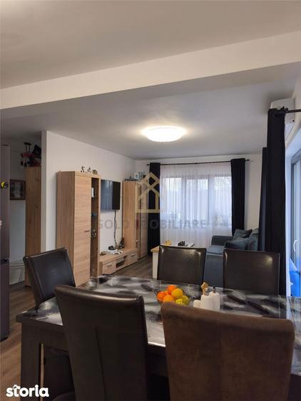 Casa 4 camere de vanzare Catalina - 9