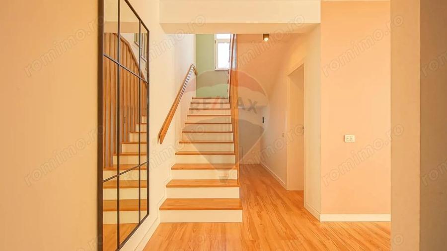 Duplex modern, cu panorama fantastica asupra mun?ilor, Ra?nov - 6