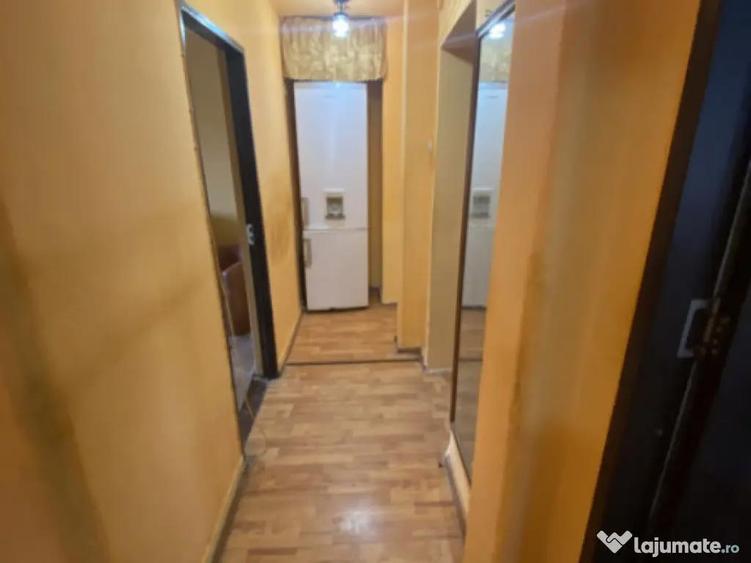 Apartament 3 camere decomandat,etaj 4/4 Bld. Racoteanu, 45 0 - 4