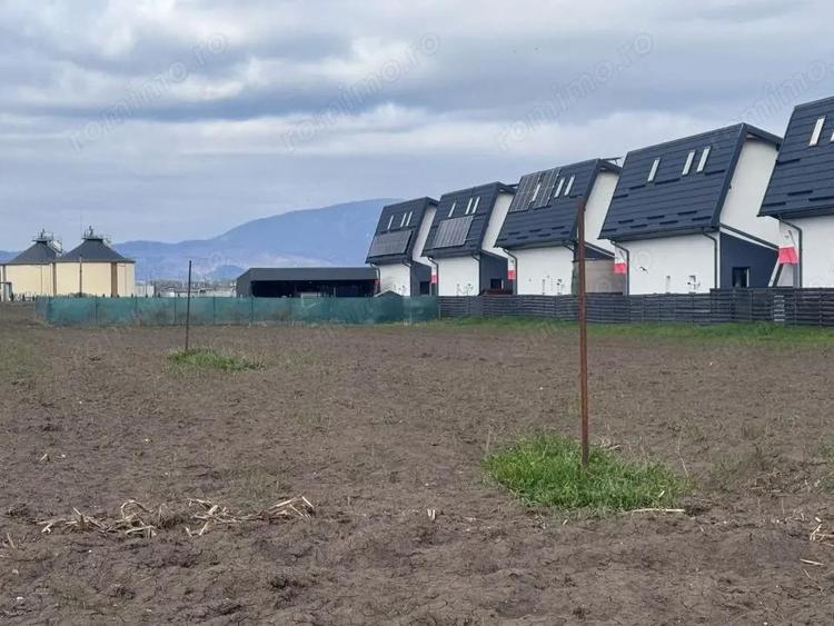 Teren zona superba Brasov 656 mp certificat urbanism, si proiect vila tip duplex - 4