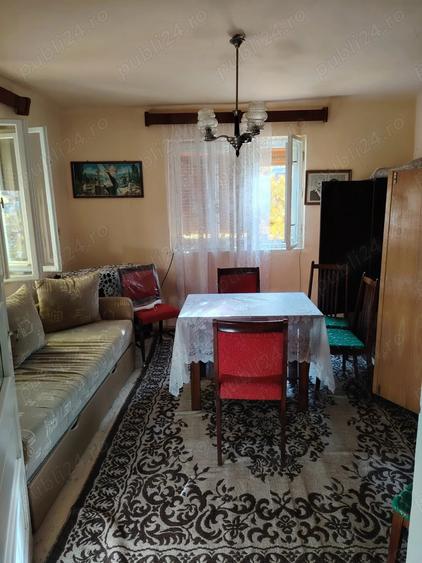 Casa locuibila, cu doua corpuri, utilita?i, 1200 mp teren - 2