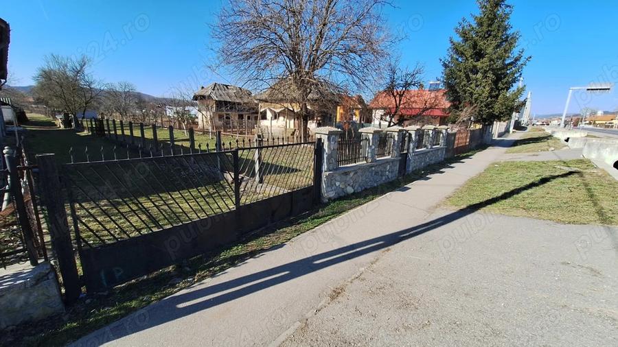 Ofer spre inchiriere teren - 1