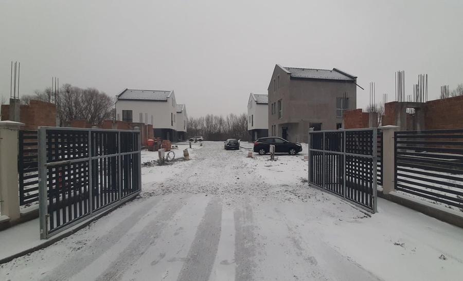 Case Individuale - Beci Parter Etaj Masarda Bartolomeu Str. Linii - 12