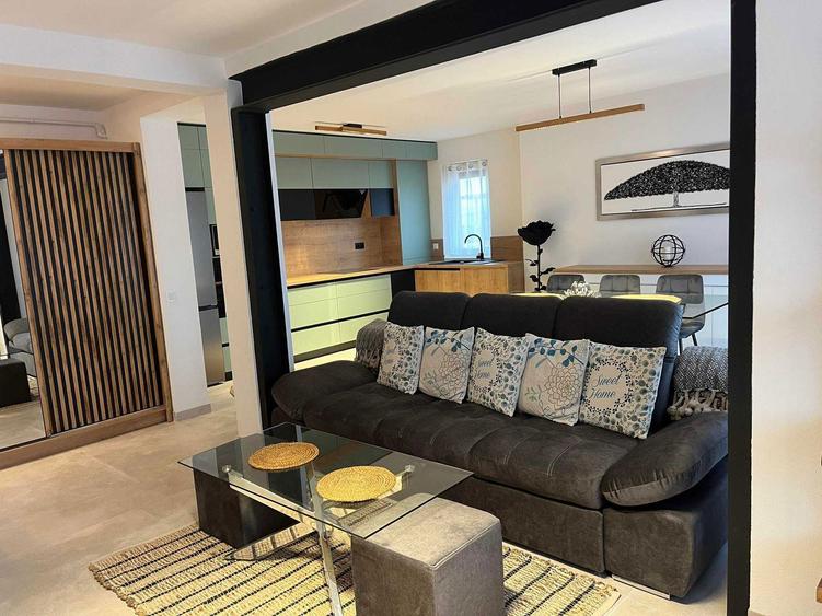 Apartament de inchiriat , complet mobilat si utilat ! Prima inchiriere - 8