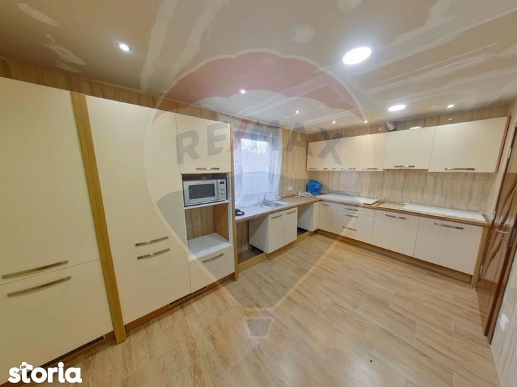 Casa cu 5 camere de vanzare in Piatra, Maramure? - 7