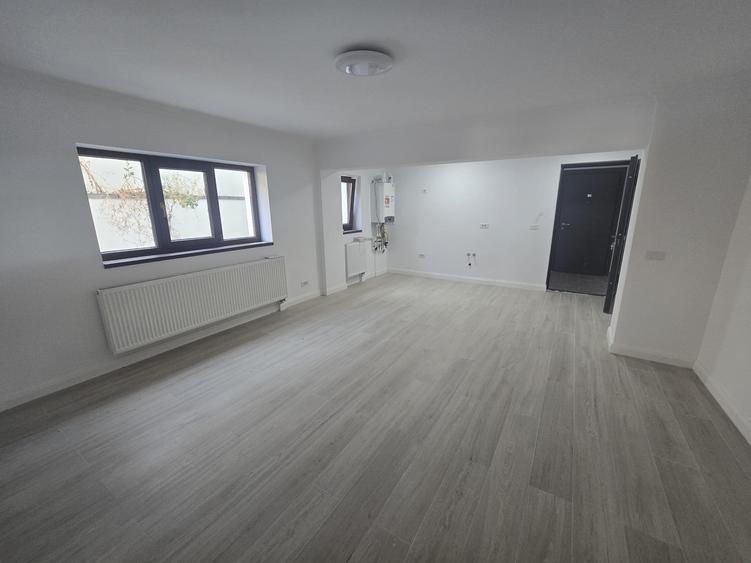 Damaroaia,Izbiceni,Curte proprie 60mp, Ocazie - 10