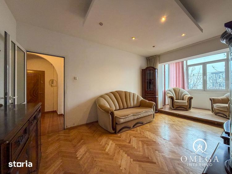 3 camere Podu Ros Etajul 3 - 16