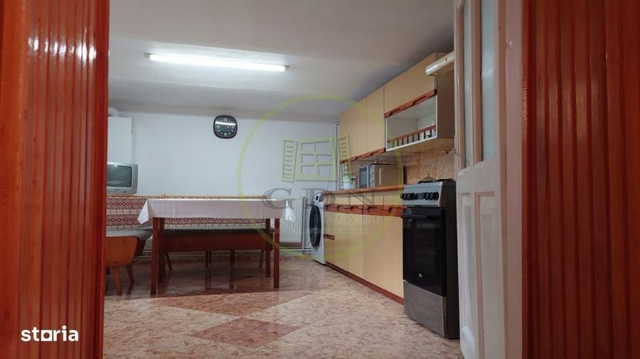 Casă cu 4 camere decomandat cu Teren 237 Mp în Central