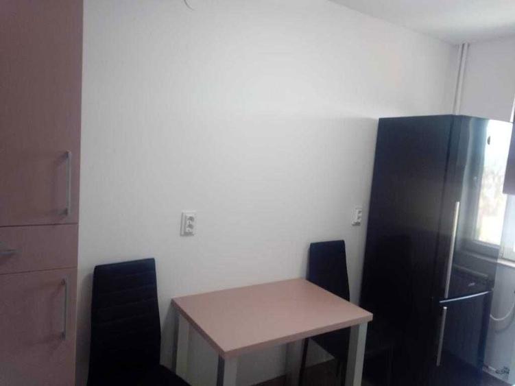 Inchiriere apartament 2 camere, zona ultracentrala - 2