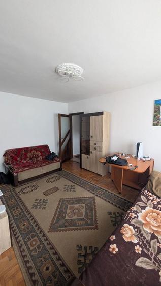 Inchiriez apartament 2 camere semidecomandat proprietar - 4