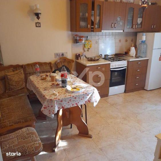 Casa la tara complet mobilata, 5.500 mp teren Toplita, Malureni, A - 10