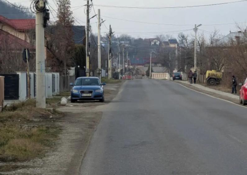 Casa la strada principala Hemeius, 615m teren - 3