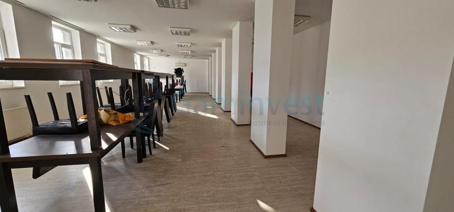 Cladire mixta - birouri si spatii depozitare - atelier, in zona Clujului, Oradea - 4