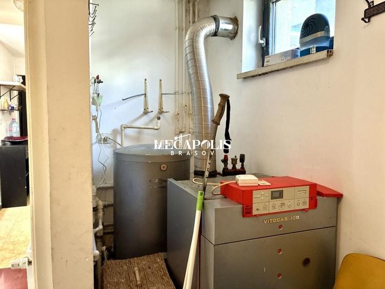 Casă / Ghimbav / 4 camere / Curte privată / Terasă - 16