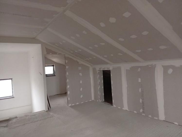 Casa Sendreni 105000 euro 240mp utili 460mp teren proprietate - 5