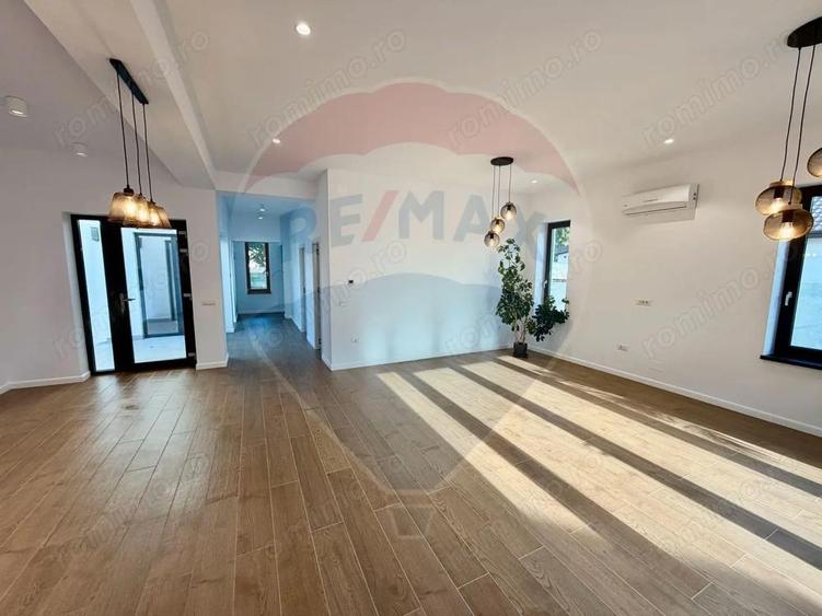 Casa / Vila cu 4 camere de vanzare in zona Dedeman - 19