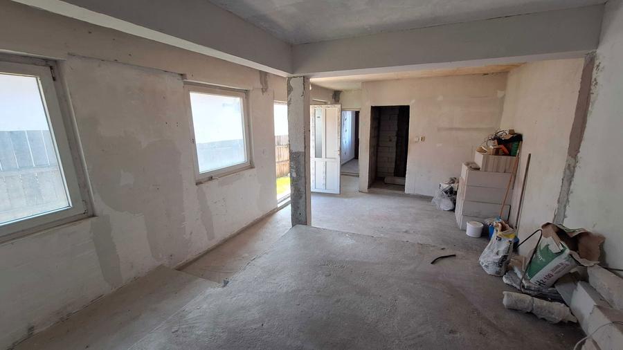 Casa de Vanzare, Costisa, Romania - 14