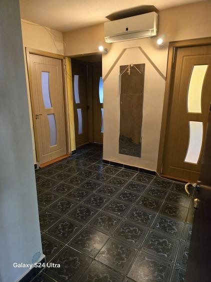 Apartament cu 3 camere de vanzare in Turda - 1