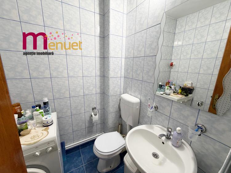 Apartament 3 camere,str.Victoriei,etaj 1,90 mp - 8