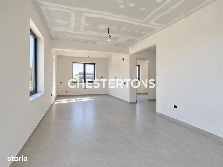 Casă cu 4 camere cu Teren 280 Mp în Crevedia