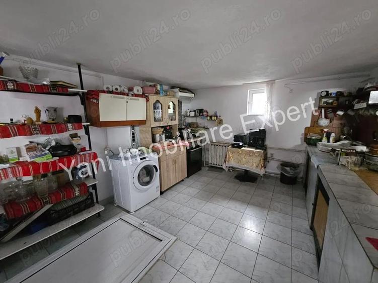 Casa de vacan?a pensiune de vanzare in comuna Salatrucu ( Valea Topologului), Jude? Arge?. - 12